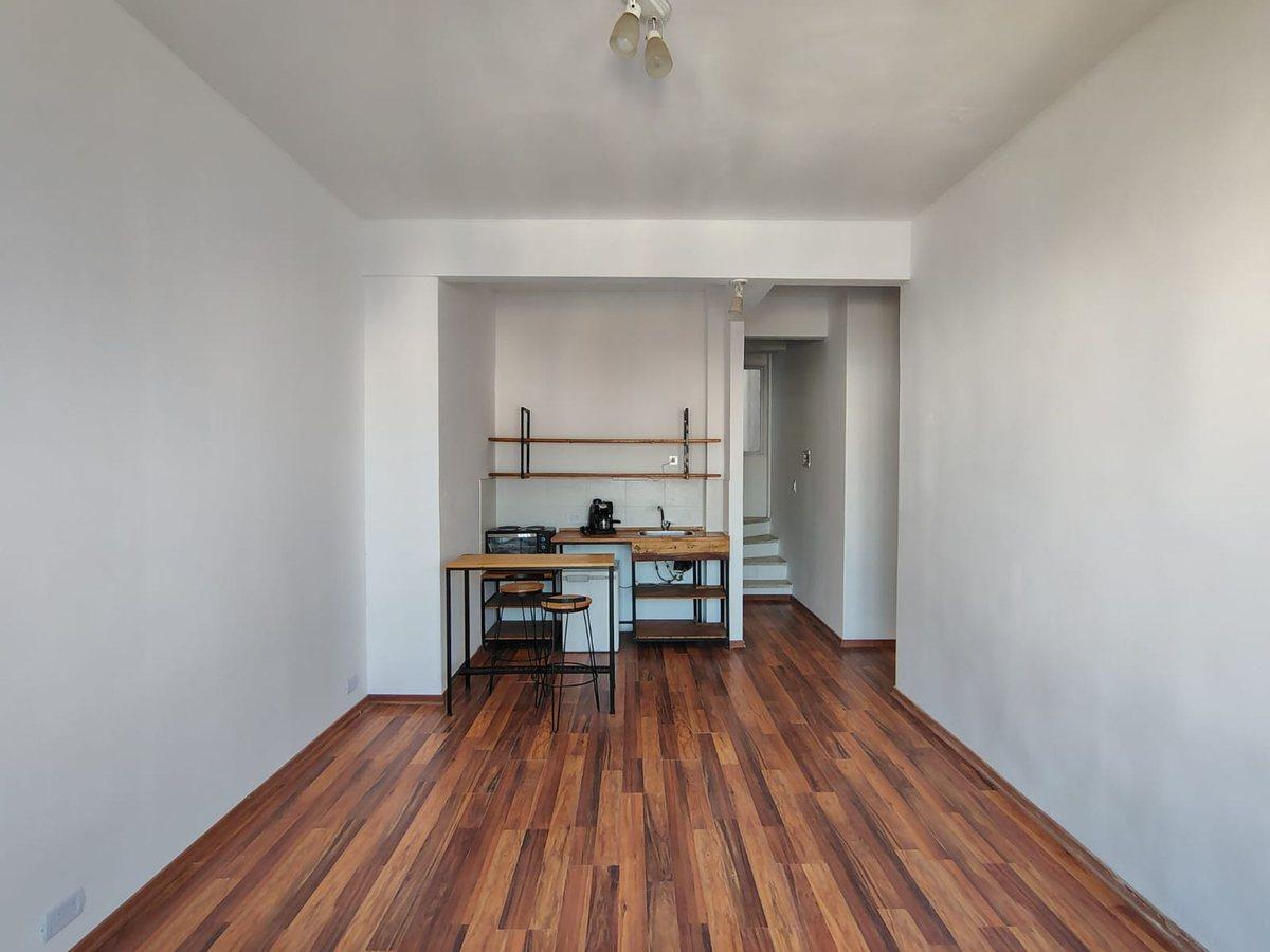 Foto de Departamento VENTA 2 ambientes Monserrat DUPLEX, imagen 5