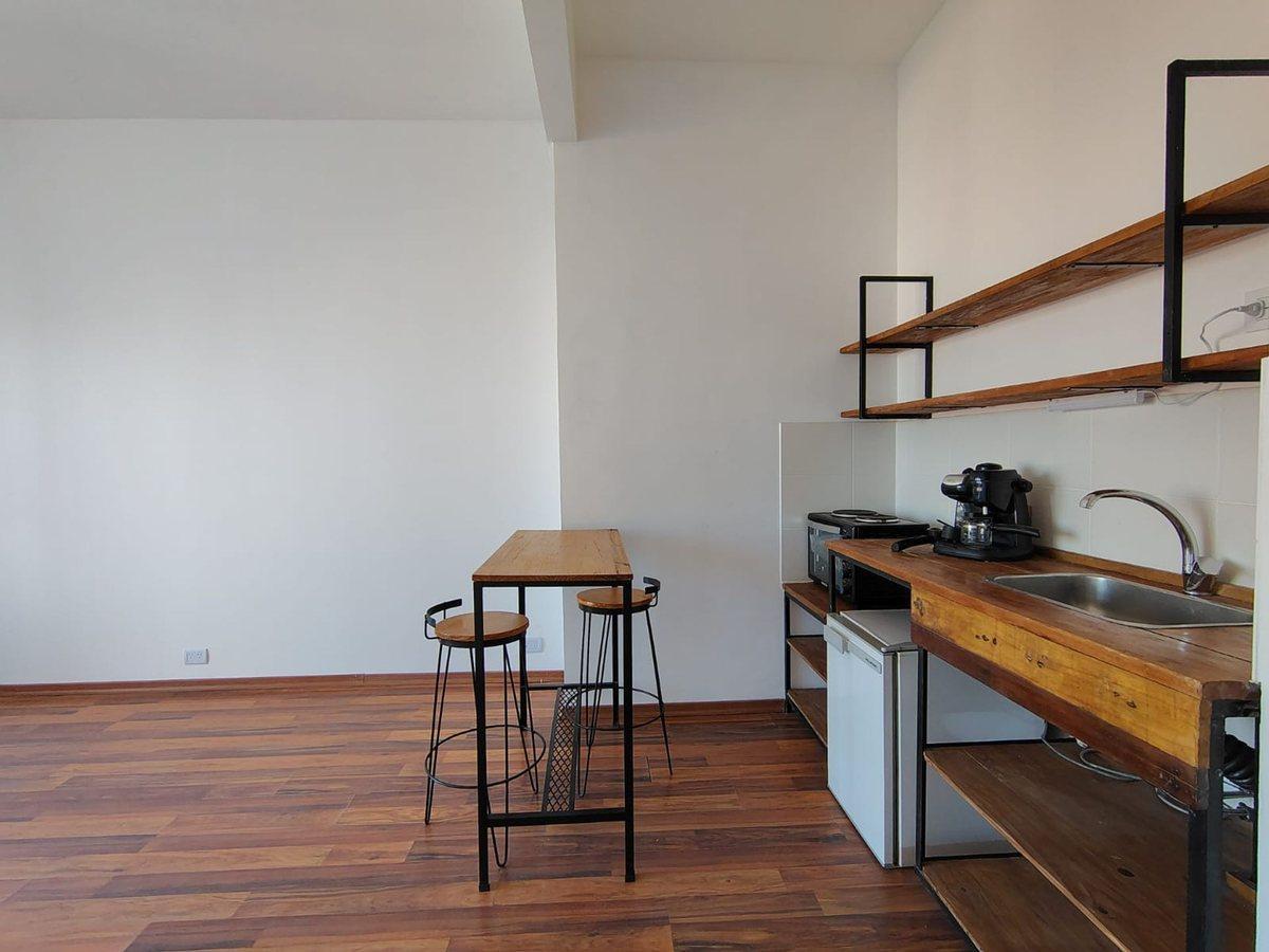 Foto de Departamento VENTA 2 ambientes Monserrat DUPLEX, imagen 4