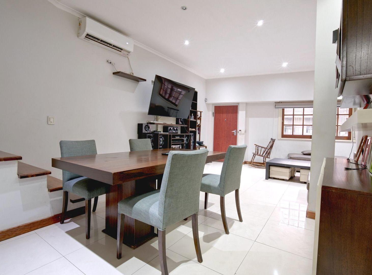 Foto de CASA DE 6 AMBIENTES VENTA DEVOTO COCHERA TERRAZA, imagen 1