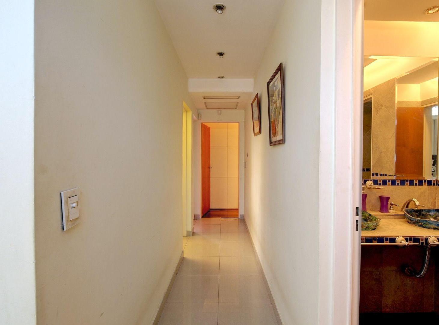 Foto de CASA DE 6 AMBIENTES VENTA DEVOTO COCHERA TERRAZA, imagen 3