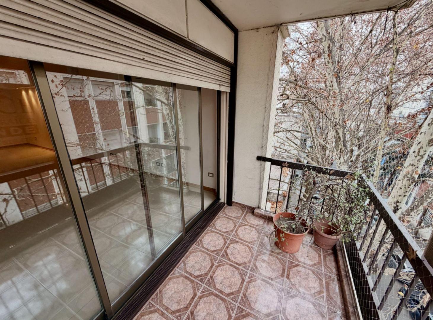 Foto de DEPARTAMENTO VENTA FLORES 4 AMBIENTES COCHERA DEP, imagen 3
