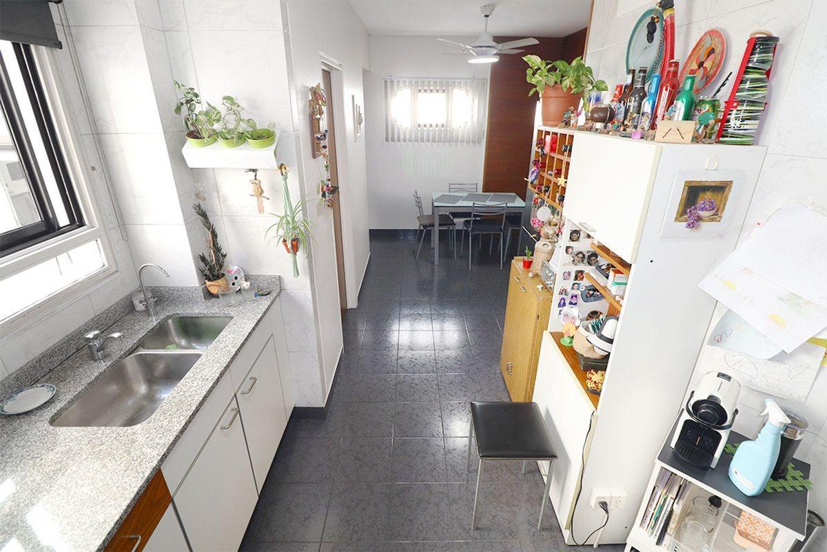 Foto de Departamento 4 ambientes en Venta Flores Cochera, imagen 4