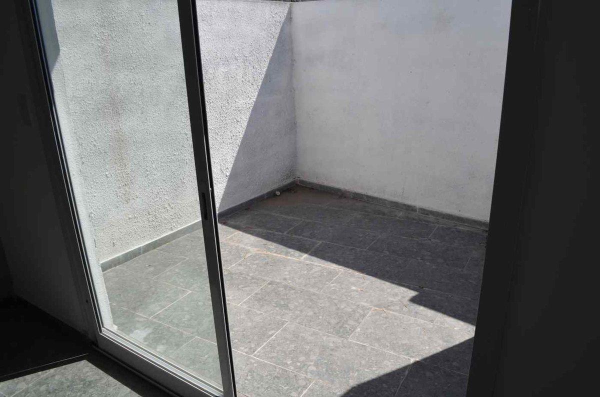 Foto de Venta Ph 2 Ambientes Parque Chacabuco Refaccionado, imagen 4