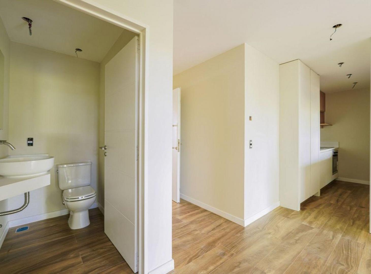 Foto de Departamento 2 Ambientes VENTA BELGRANO Balcon, imagen 2