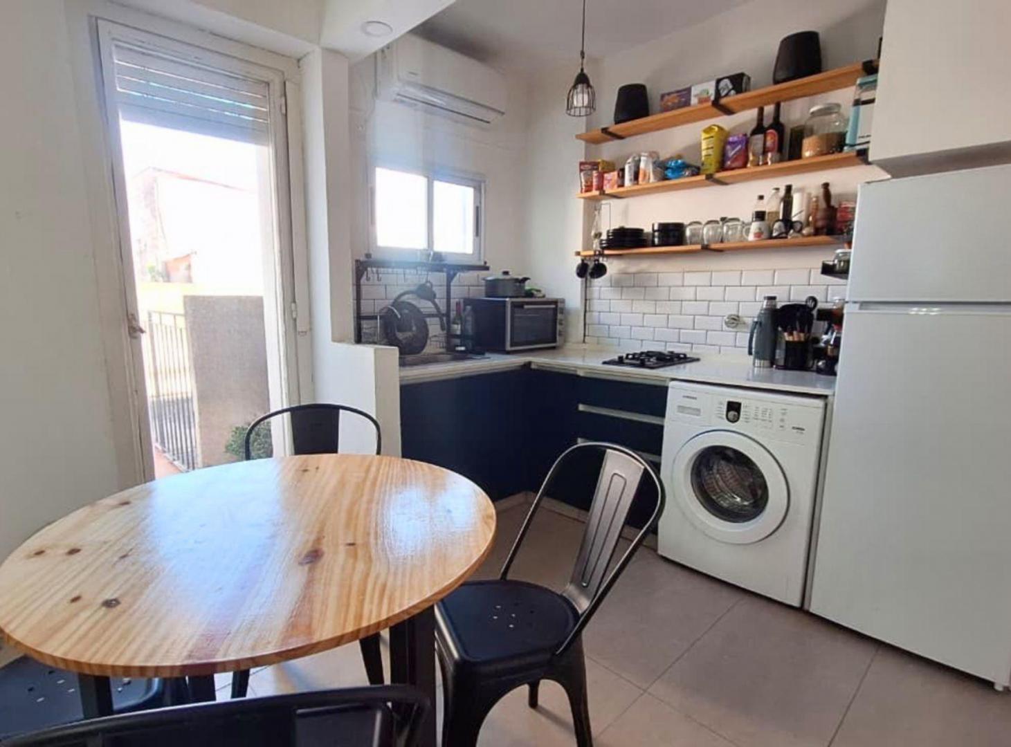 Foto de VENTA DEPARTAMENTO 2 AMBIENTES COGHLAN CREDITO, imagen 1