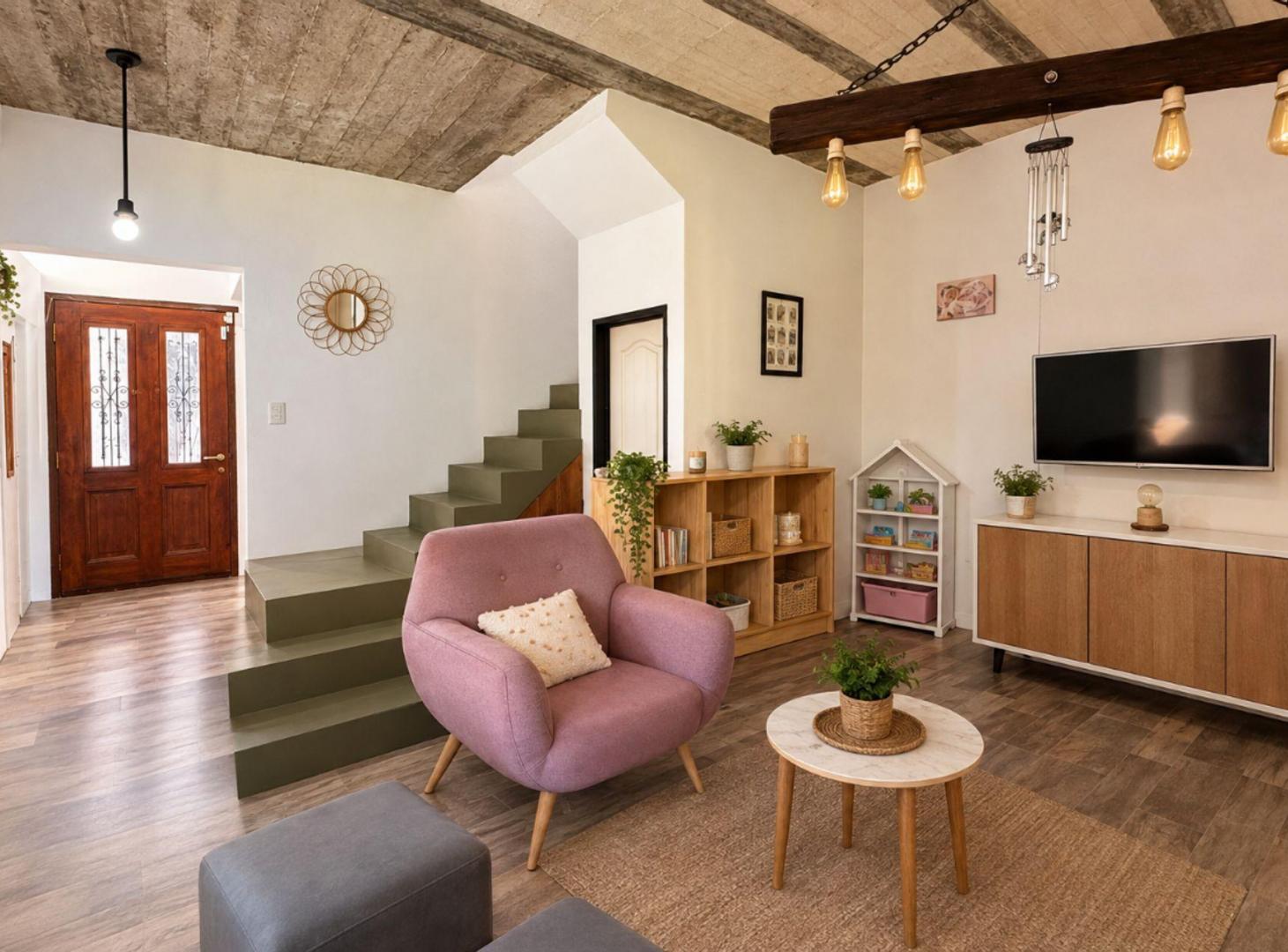 Foto de VENTA CASA 5 AMBIENTES CON PARQUE EN FCO. ALVAREZ, imagen 3