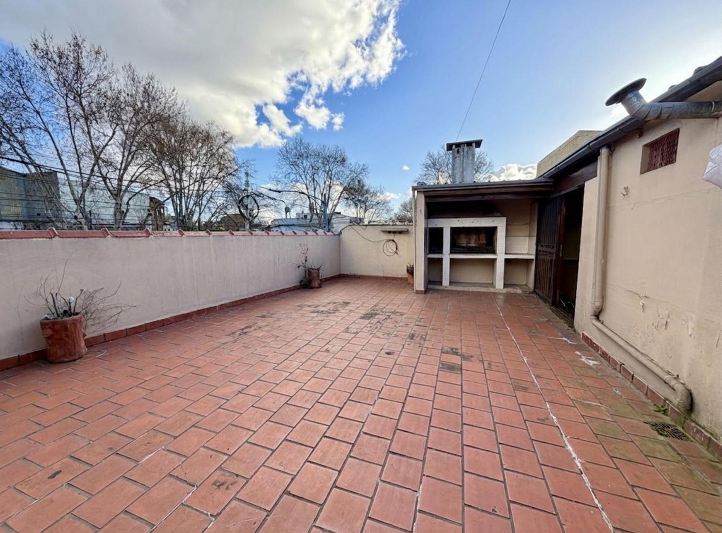 Foto de CASA VENTA 4 AMBIENTES PARQUE CHACABUCO TERRAZA, imagen 2