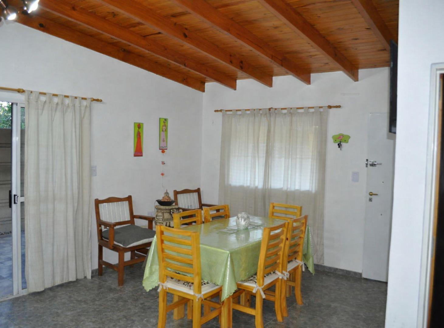 Foto de VENTA CASA 3 AMBIENTES COCHERA GRAL. RODRIGUEZ, imagen 3