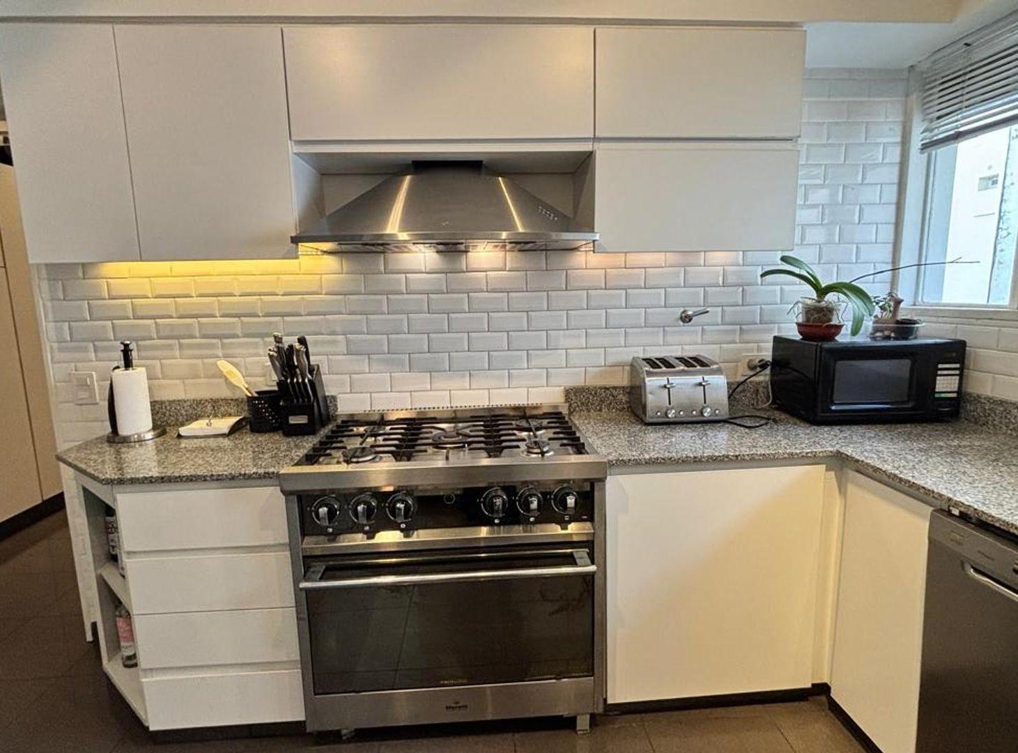 Foto de DEPARTAMENTO 5 AMBIENTES EN ALQUILER EN RECOLETA, imagen 5