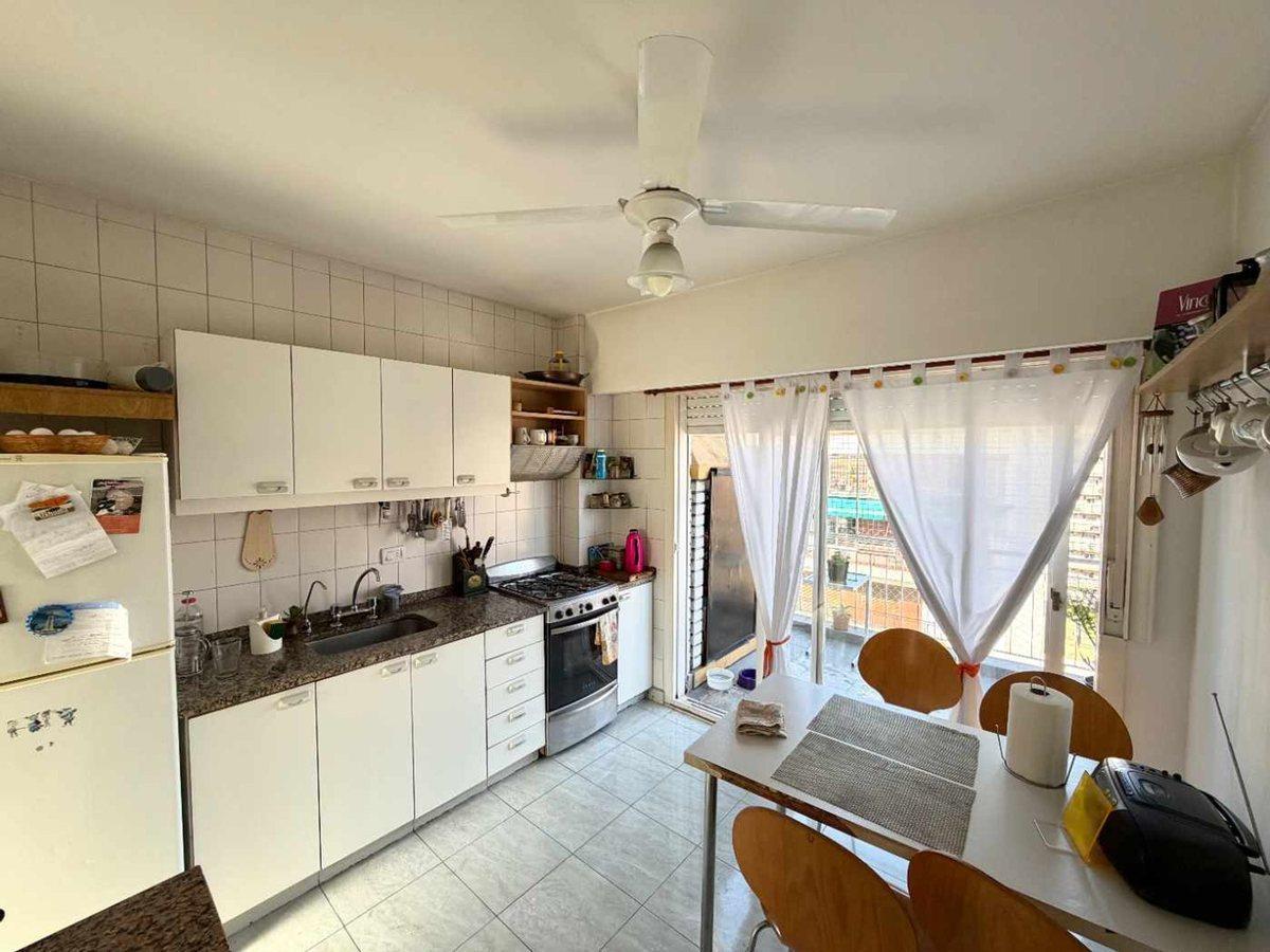Foto de DEPARTAMENTO 2 AMBIENTES VENTA VILLA URQUIZA COCHE, imagen 5