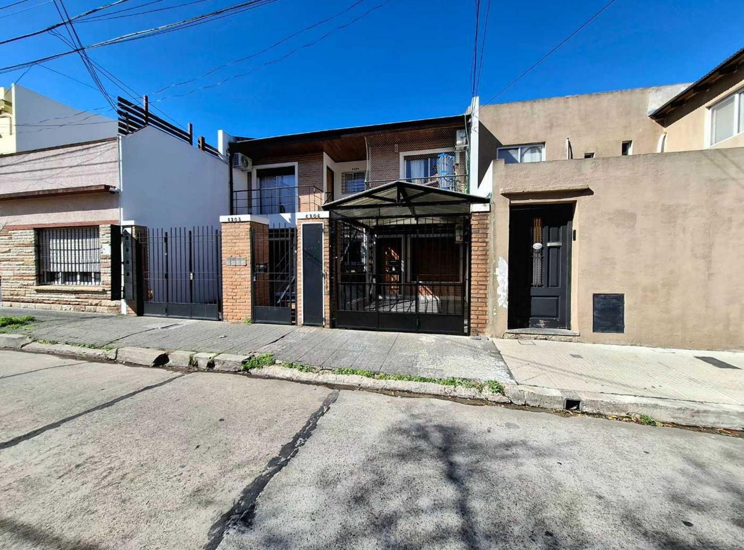 Foto de PH VENTA VERSALLES 2 AMBIENTES PATIO GUARDACOCHE, imagen 3