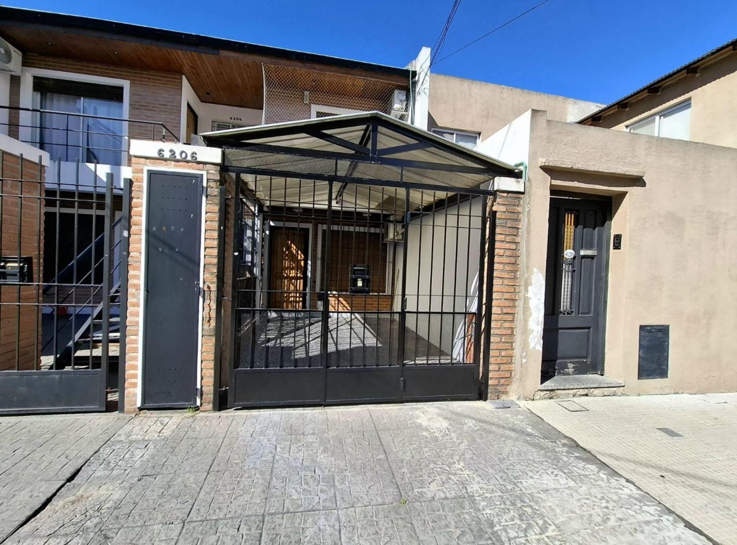 Foto de PH VENTA VERSALLES 2 AMBIENTES PATIO GUARDACOCHE, imagen 1