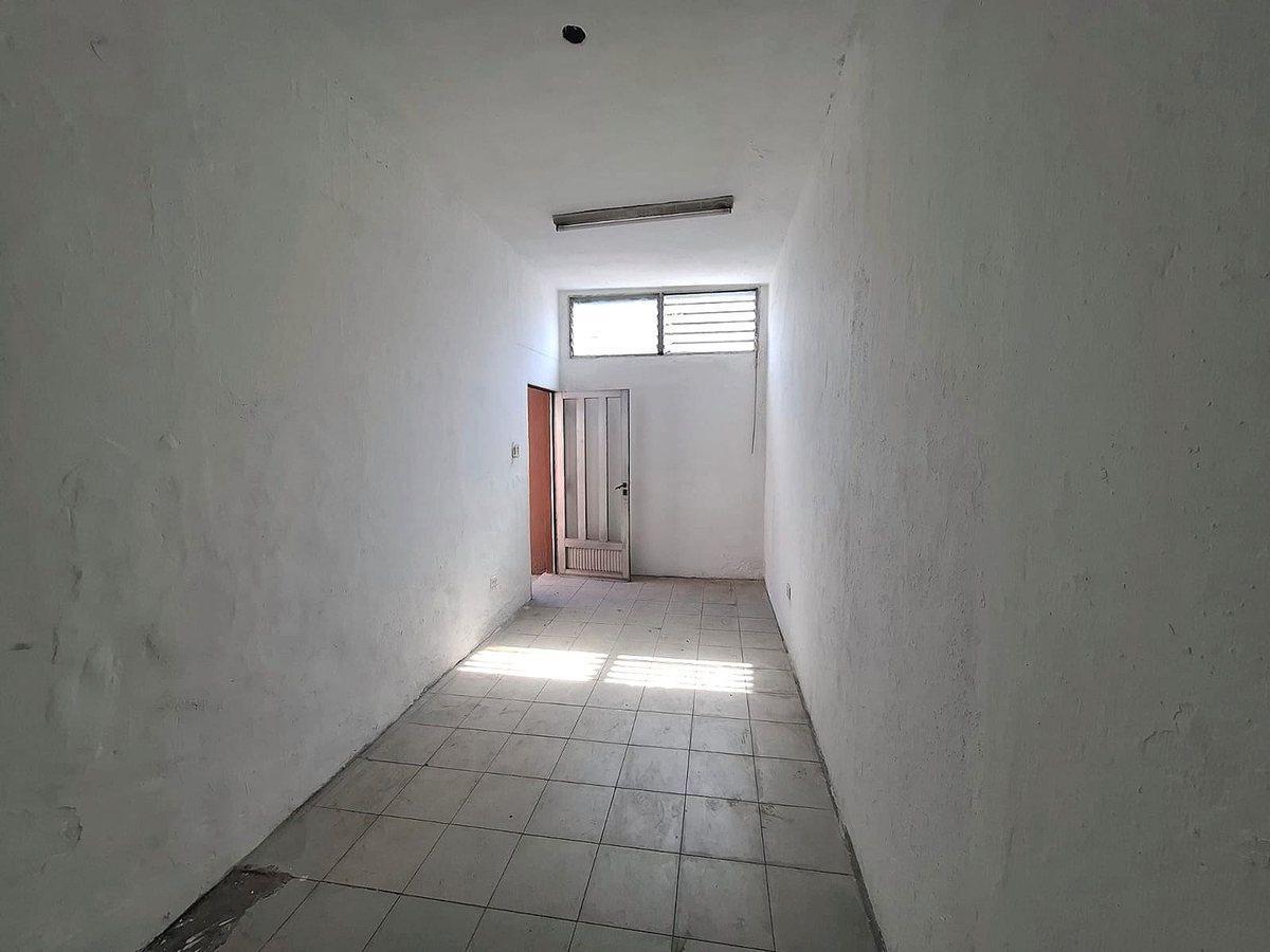 Foto de VENTA CASA CON LOCAL TERRAZA Y PATIO BANFIELD, imagen 3