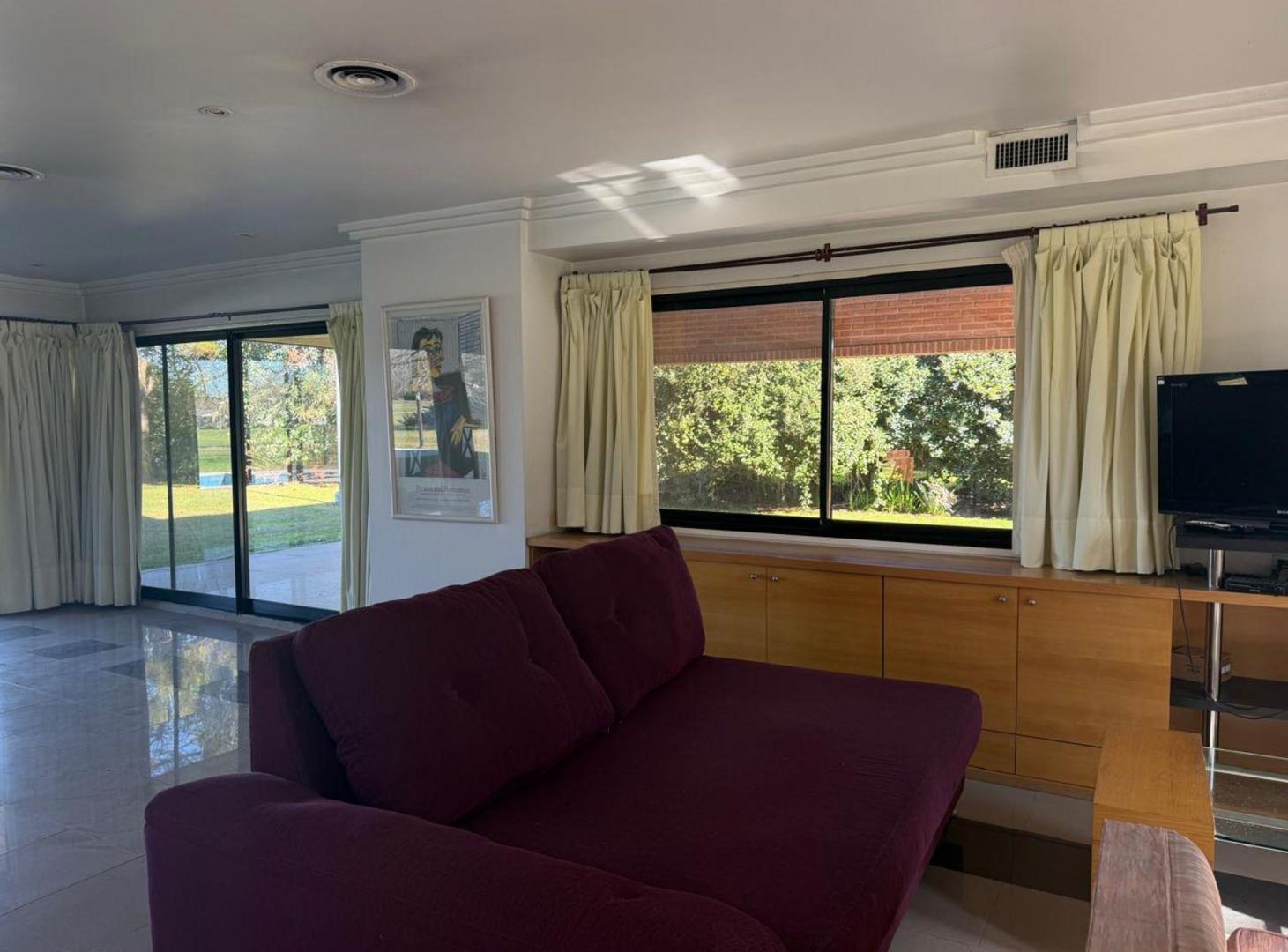 Foto de VENTA CASA SAN DIEGO 7 AMBIENTES PILETA Y PARRILLA, imagen 4