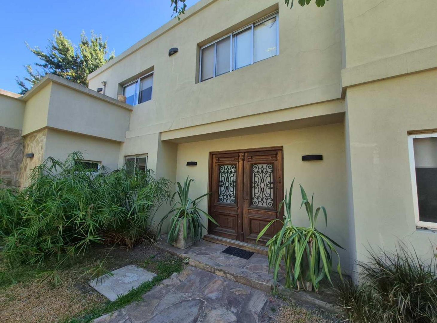 Foto de Casa 10 Ambientes VENTA Escobar Aranzazu Piscina, imagen 2