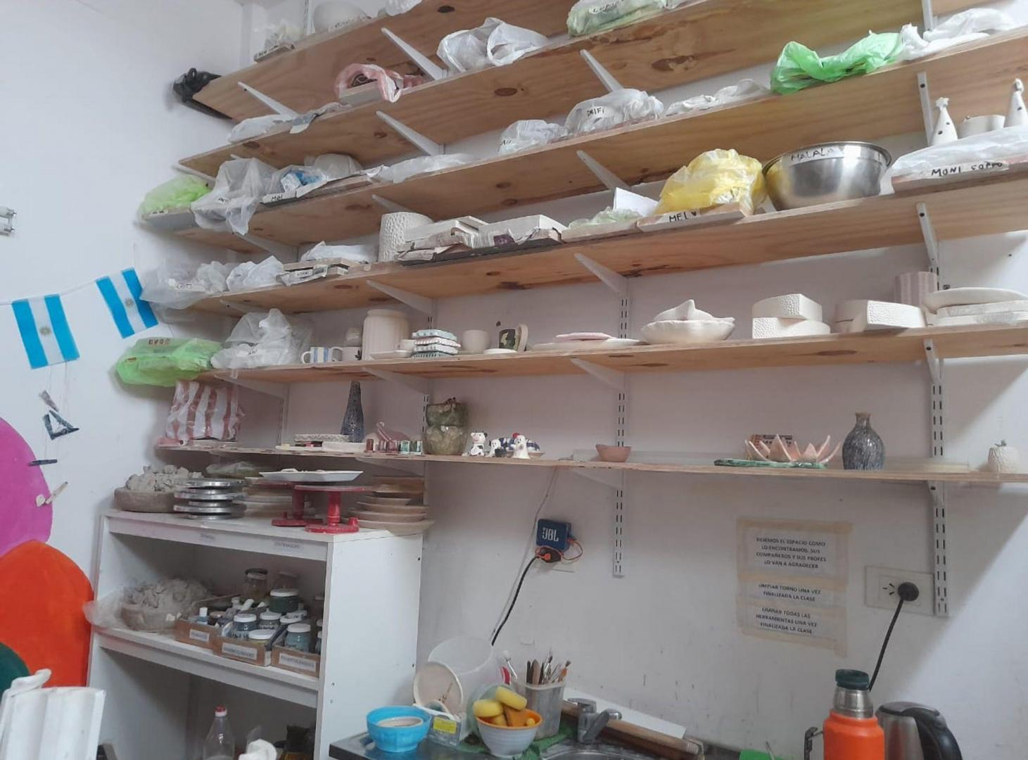 Foto de PH Alquiler Monoambiente OLIVOS-consultorio-taller, imagen 5