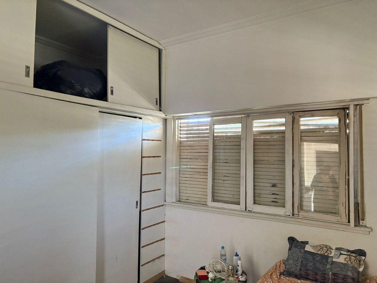Foto de CASA 5 AMBIENTES VENTA CASTELAR COCHERA JARDIN, imagen 3