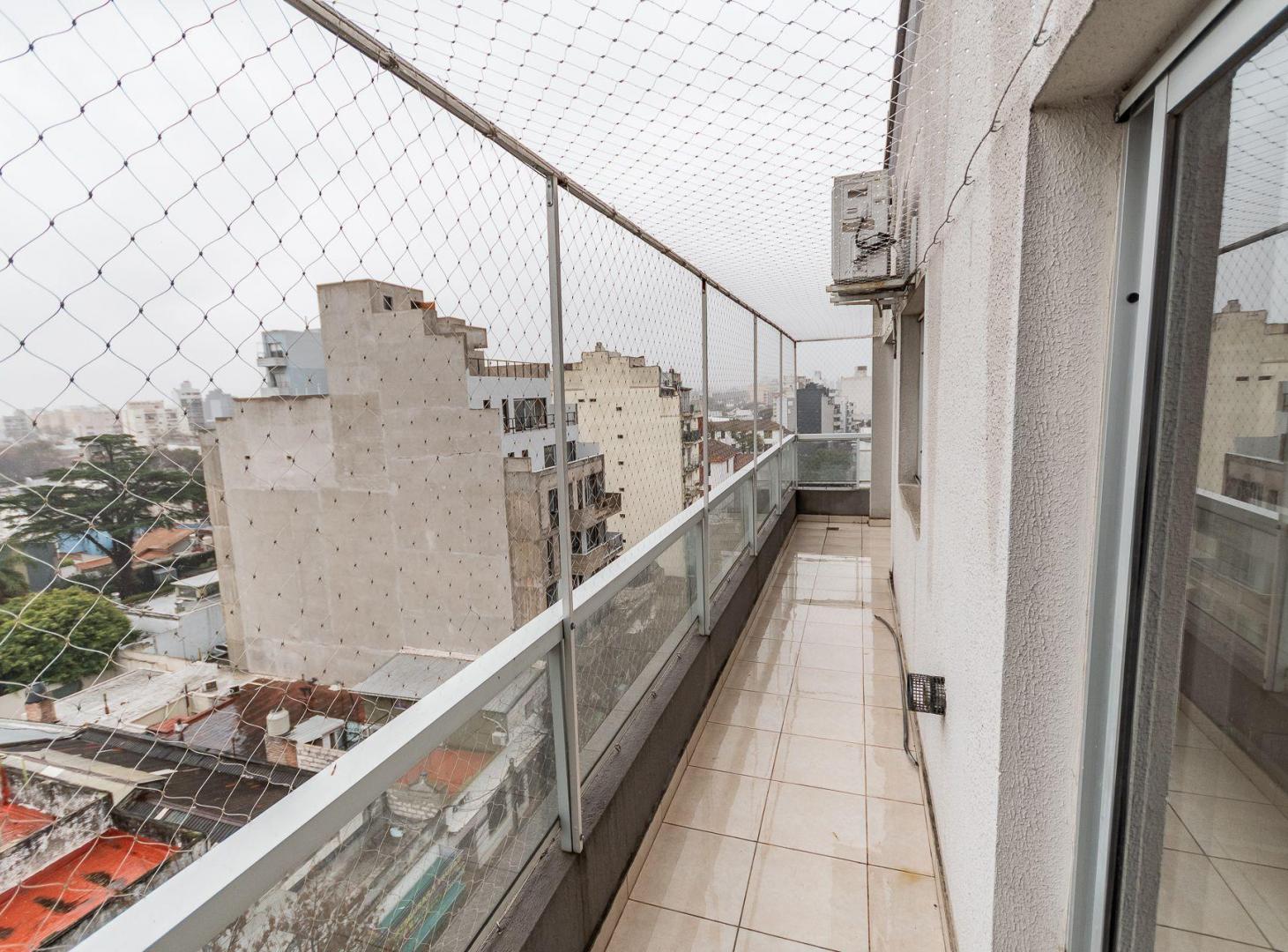 Foto de DEPARTAMENTO 3 AMBIENTES VENTA MONTE CASTRO BALCON, imagen 2