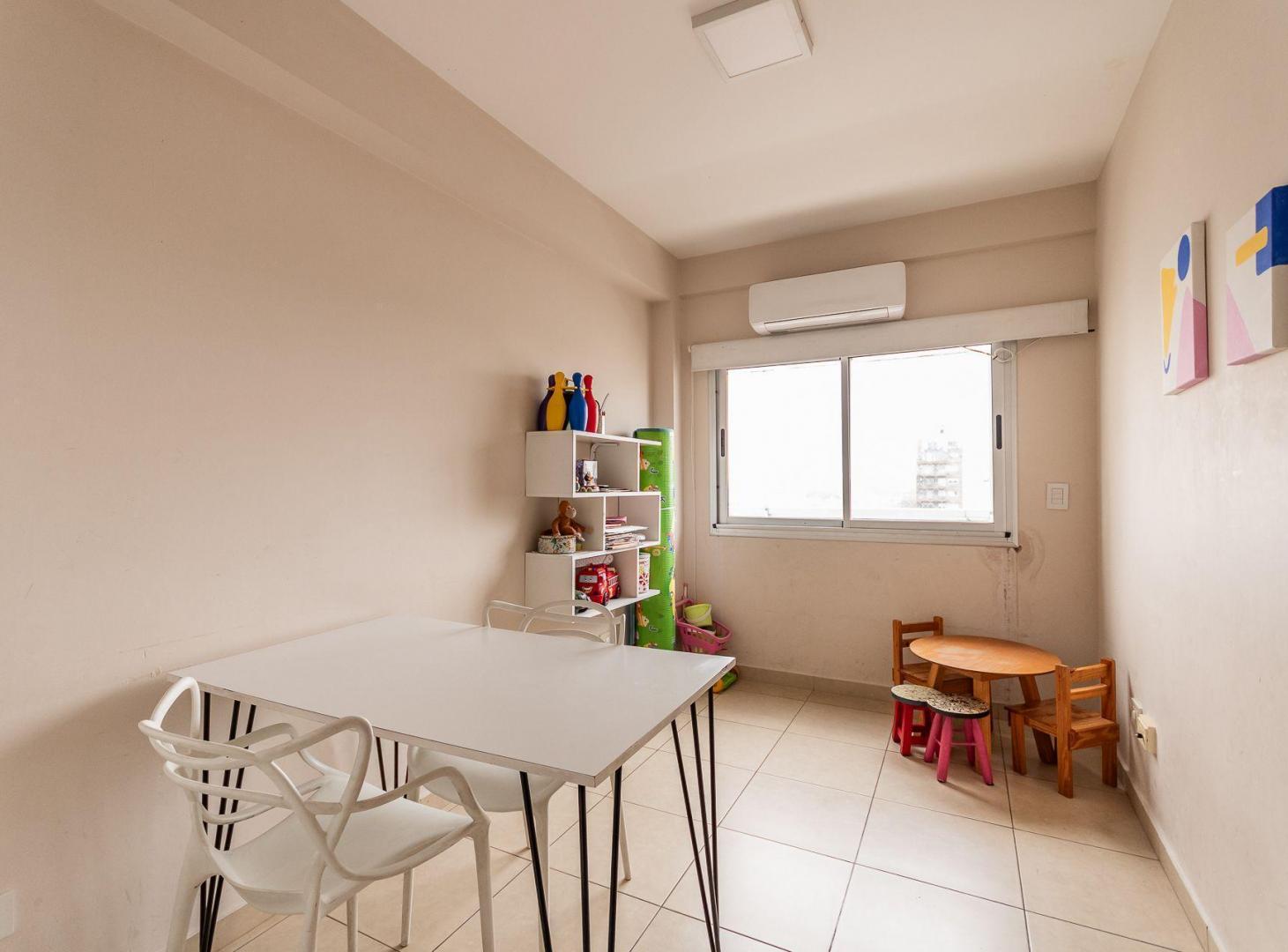 Foto de DEPARTAMENTO 3 AMBIENTES VENTA MONTE CASTRO BALCON, imagen 5