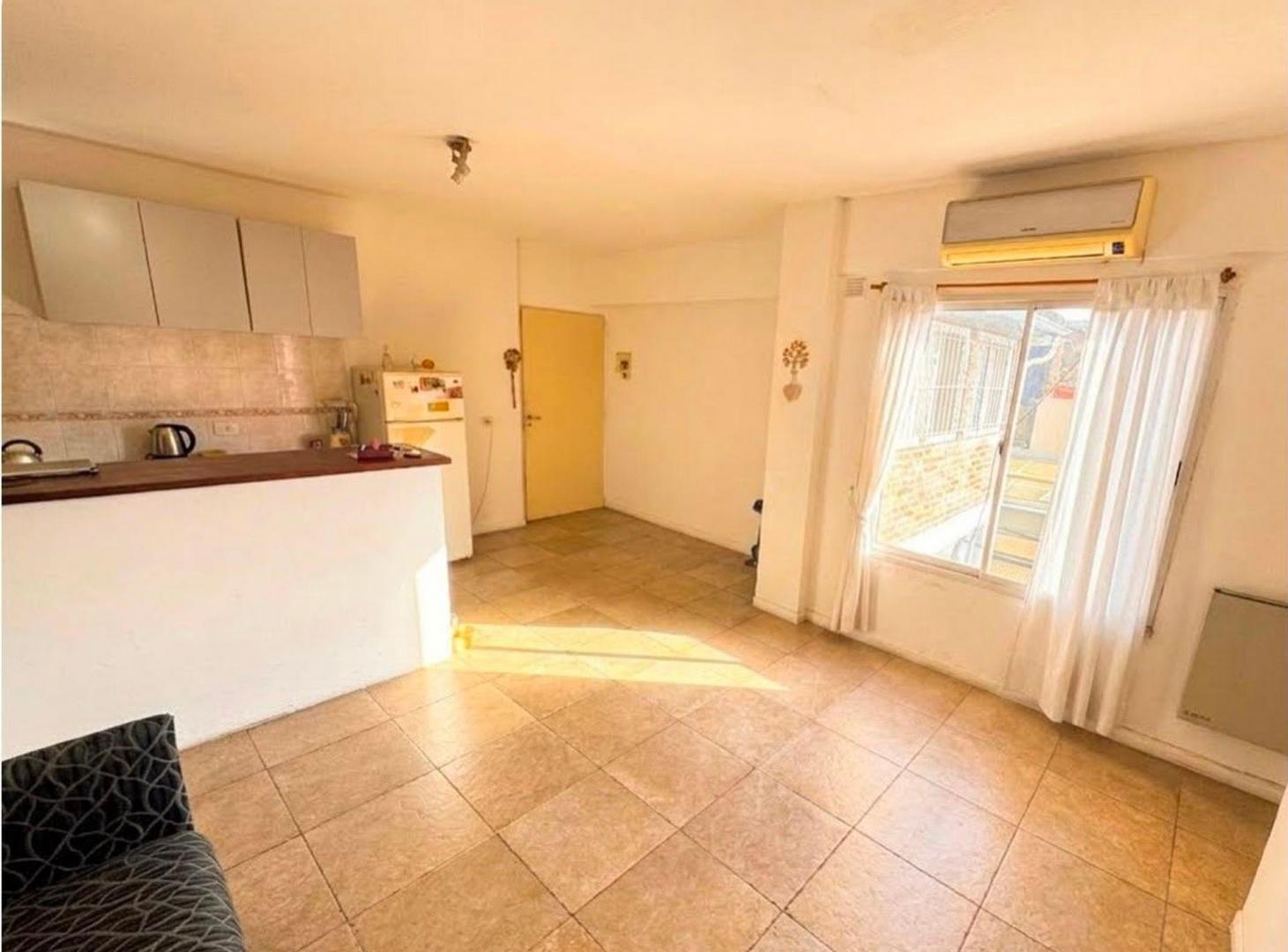 Foto de Venta PH 2 ambientes villa pueyrredon, imagen 3