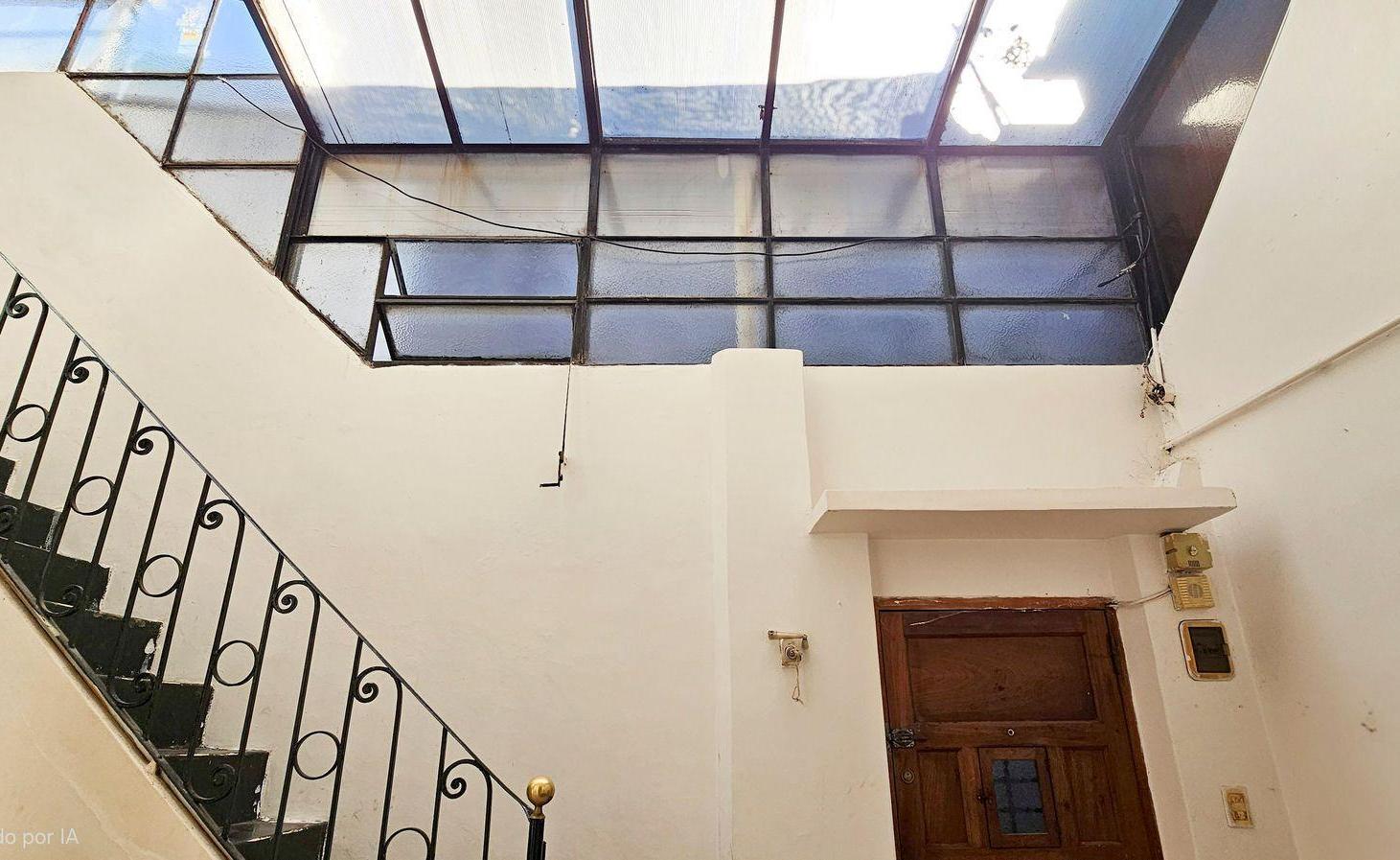 Foto de VENTA PH 4 AMBIENTES BOEDO SIN EXPENSAS TERRAZA, imagen 4