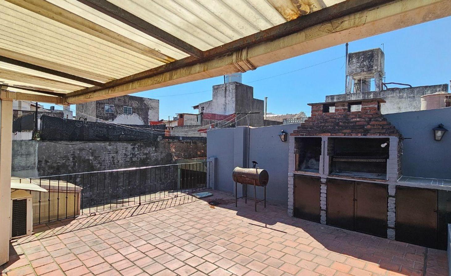 Foto de VENTA PH 4 AMBIENTES BOEDO SIN EXPENSAS TERRAZA, imagen 5