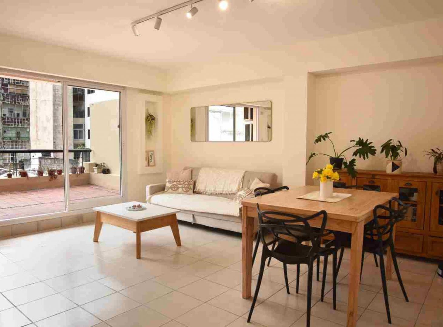 Foto de DEPARTAMENTO 2 AMBIENTES VENTA BALVANERA TERRAZA, imagen 2