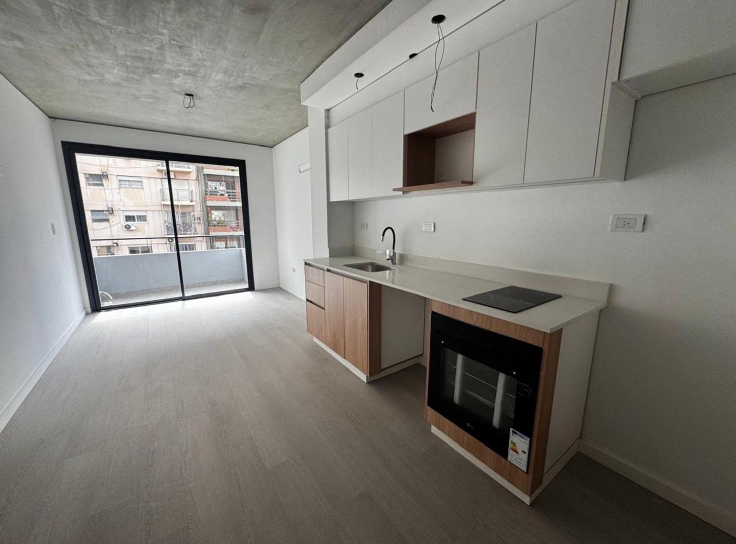 Foto de VENTA DEPARTAMENTO MONOAMBIENTE EN FLORES, imagen 2