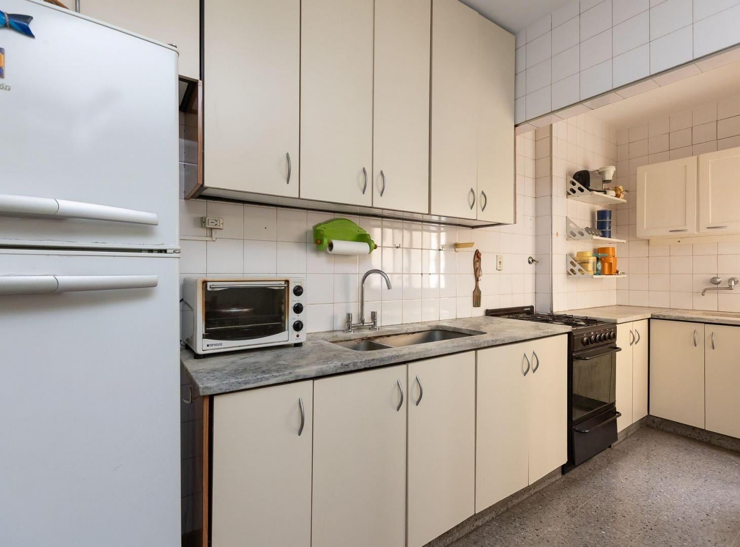 Foto de DEPARTAMENTO VENTA 4 AMBIENTES BALVANERA COCHERA, imagen 4