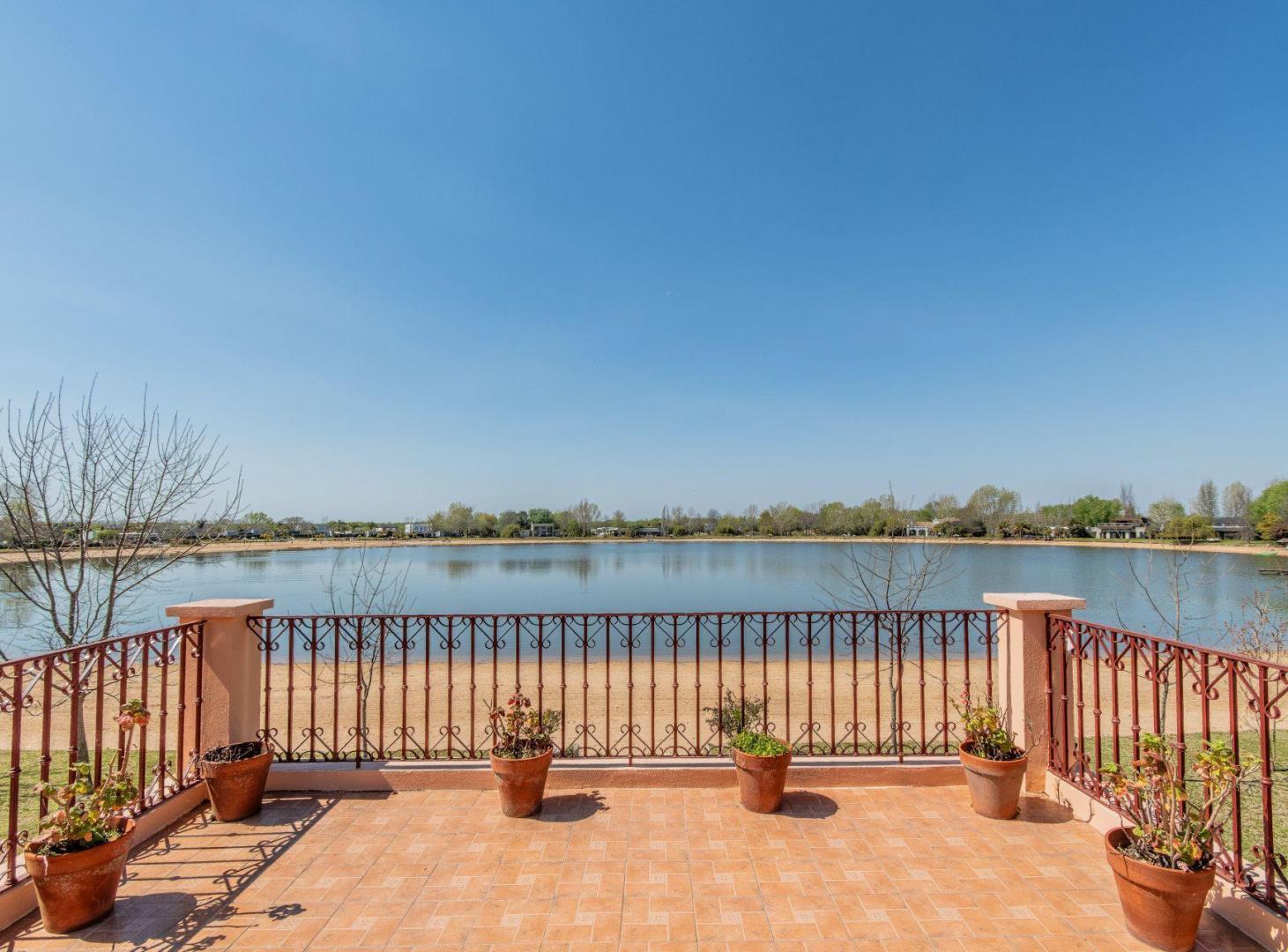 Foto de Casa 5 ambientes en venta en Isla del Este, Delta, imagen 1