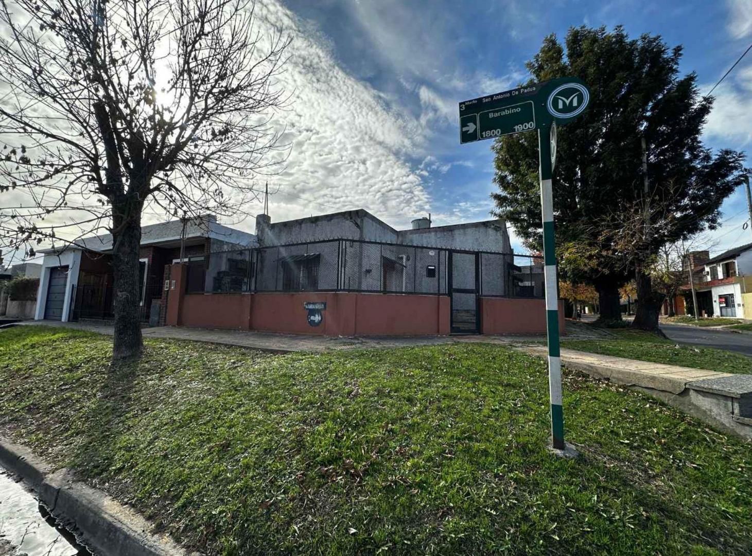 Foto de VENTA CASA SAN ANTONIO DE PADUA 3 AMBIENTES, imagen 1