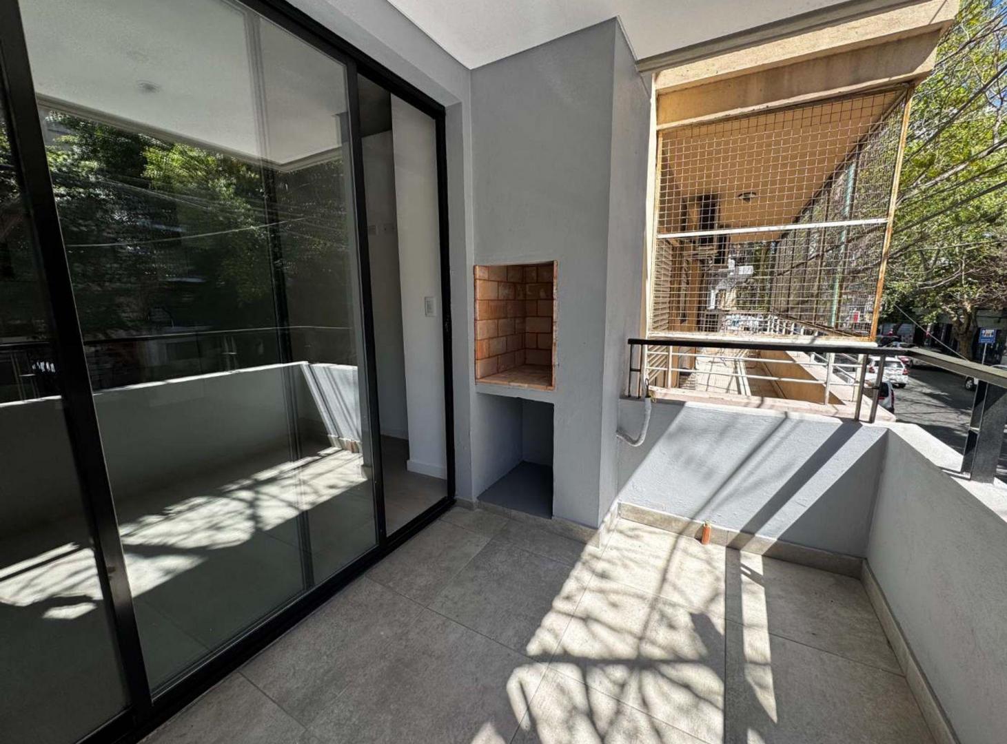 Foto de VENTA DEPARTAMENTO MONOAMBIENTE EN FLORES, imagen 1