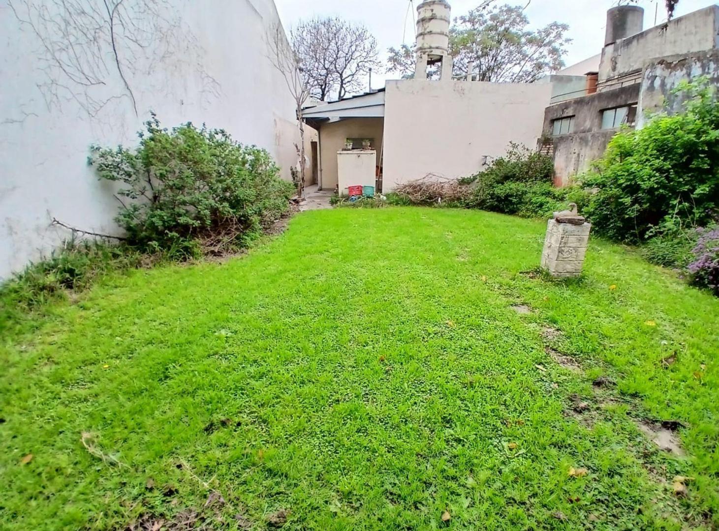 Foto de CASA 2 AMBIENTES VENTA VILLA LUGANO DE 320M2, imagen 2