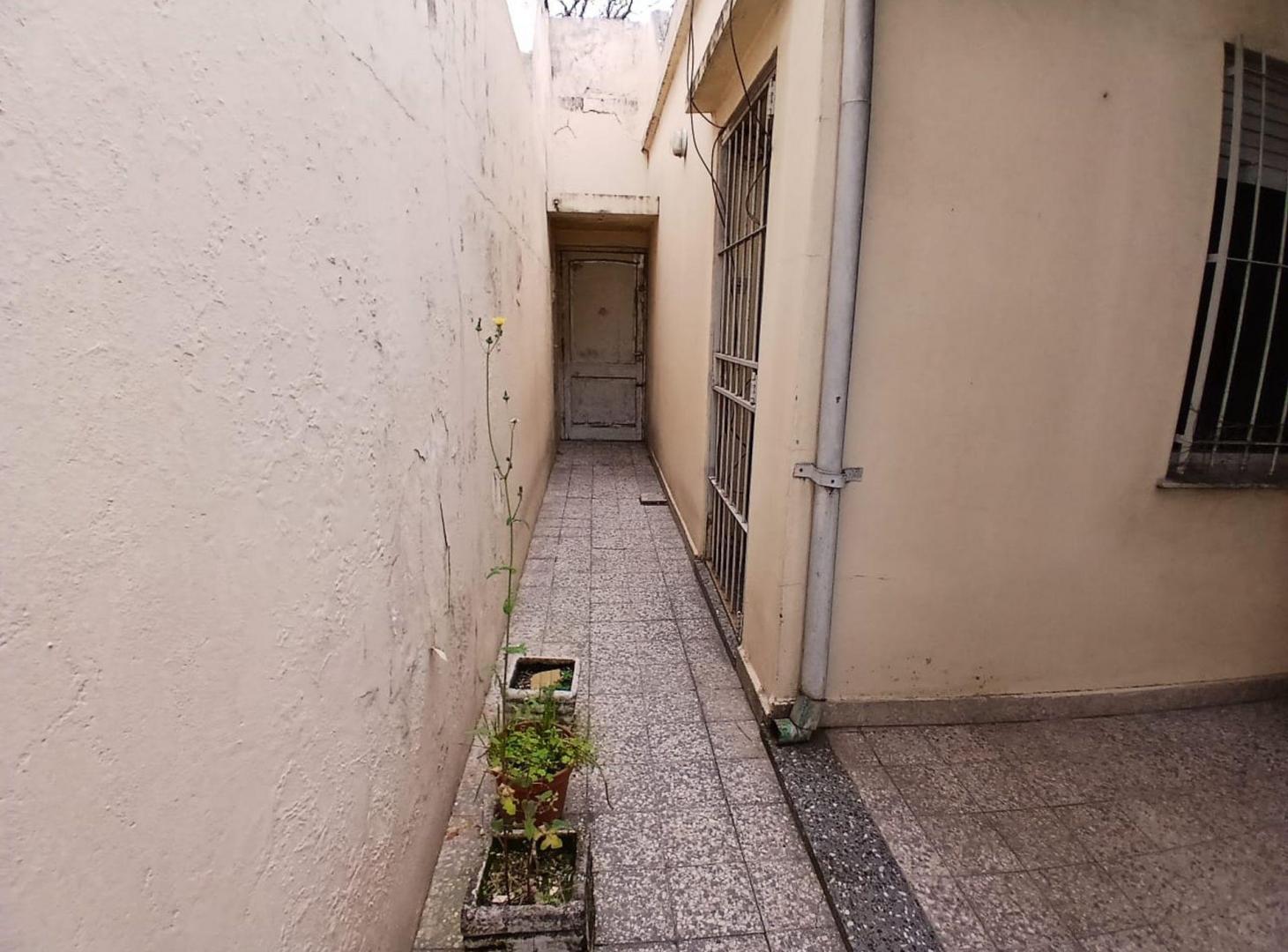 Foto de CASA 2 AMBIENTES VENTA VILLA LUGANO DE 320M2, imagen 4