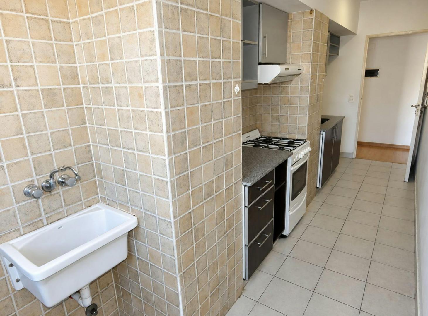 Foto de DEPARTAMENTO 2 AMBIENTES VENTA BALVANERA QUINCHO SUM PARRILLA, imagen 5