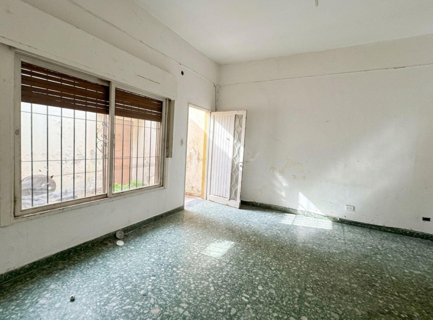 Foto de VENTA PH 4 AMBIENTES MATADEROS TERRAZA SIN EXPENSA, imagen 1