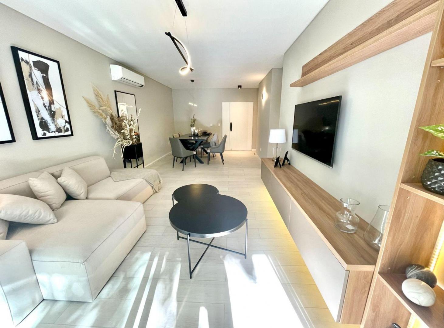 Foto de Venta departamento 5 ambientes V del parque 2 coch, imagen 2