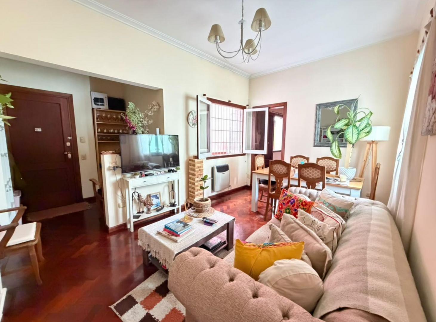Foto de VENTA PH DOS AMBIENTES EN CABALLITO SIN EXPENSAS, imagen 2