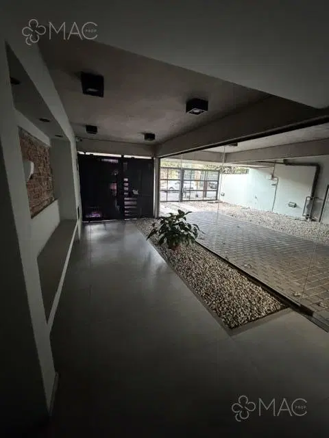 Departamento Dos Ambientes con Cochera en San Isidro 2