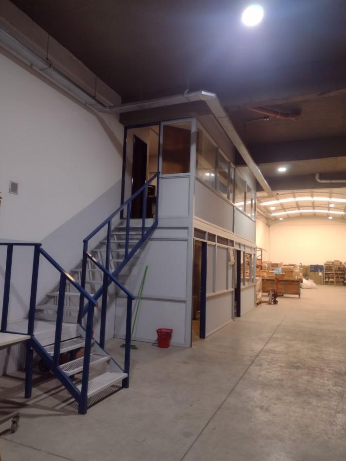 Deposito y Departamento 4 Ambientes Venta en Block 1