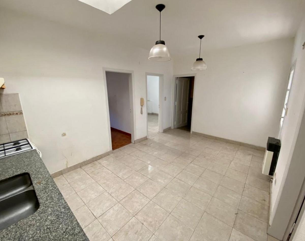 PH 3 Ambientes con Patio - Centro San Martin 3