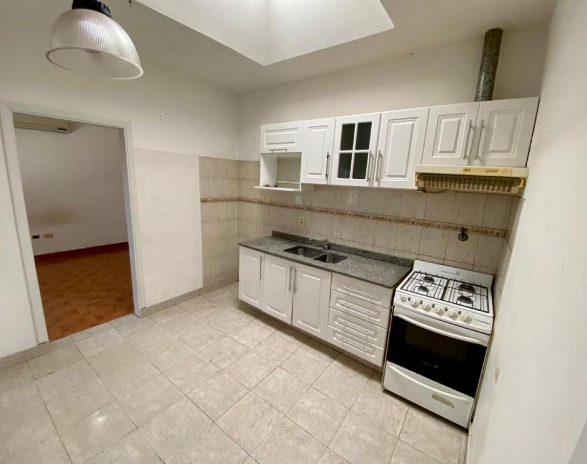 PH 3 Ambientes con Patio - Centro San Martin 1