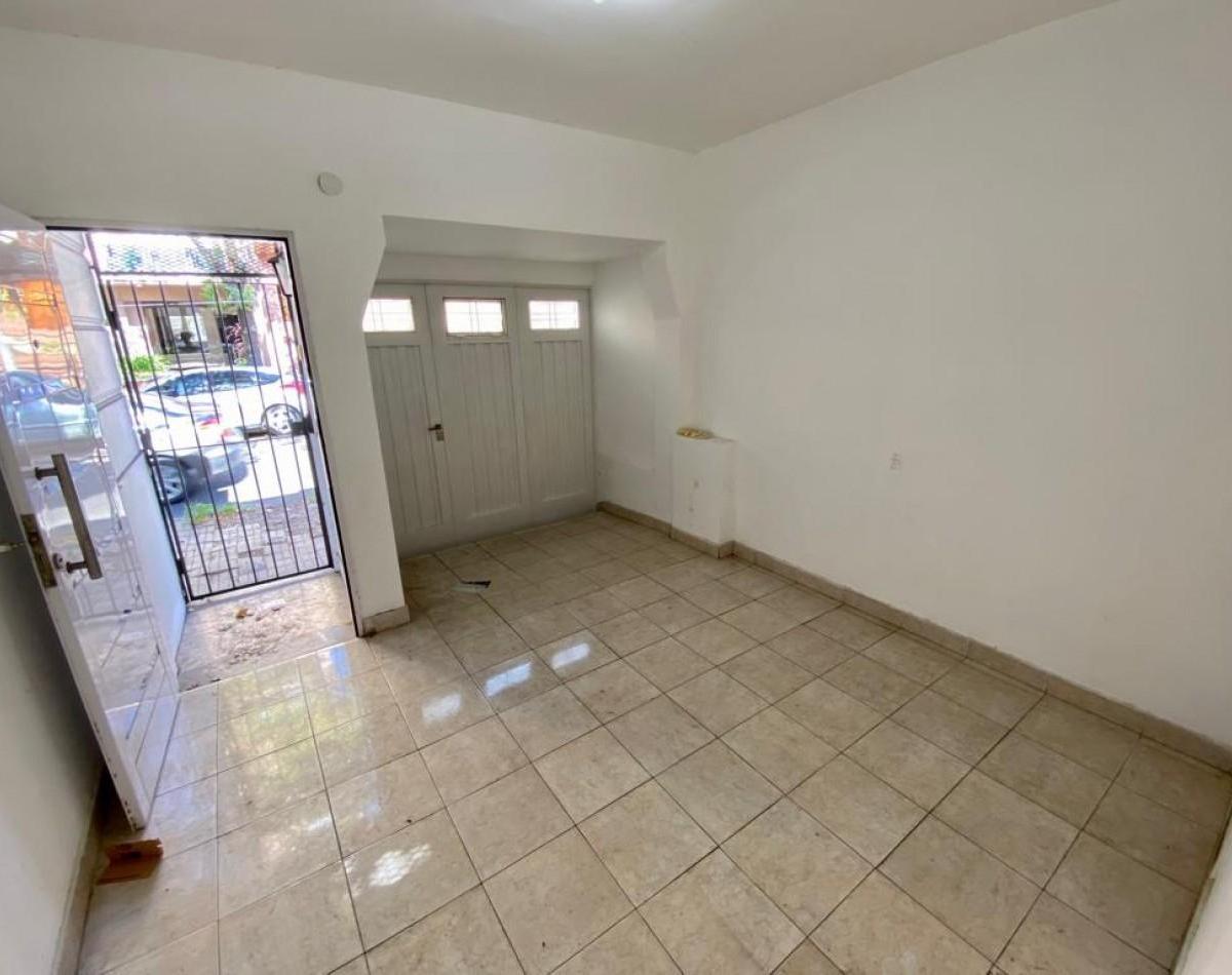 PH 3 Ambientes con Patio - Centro San Martin 4