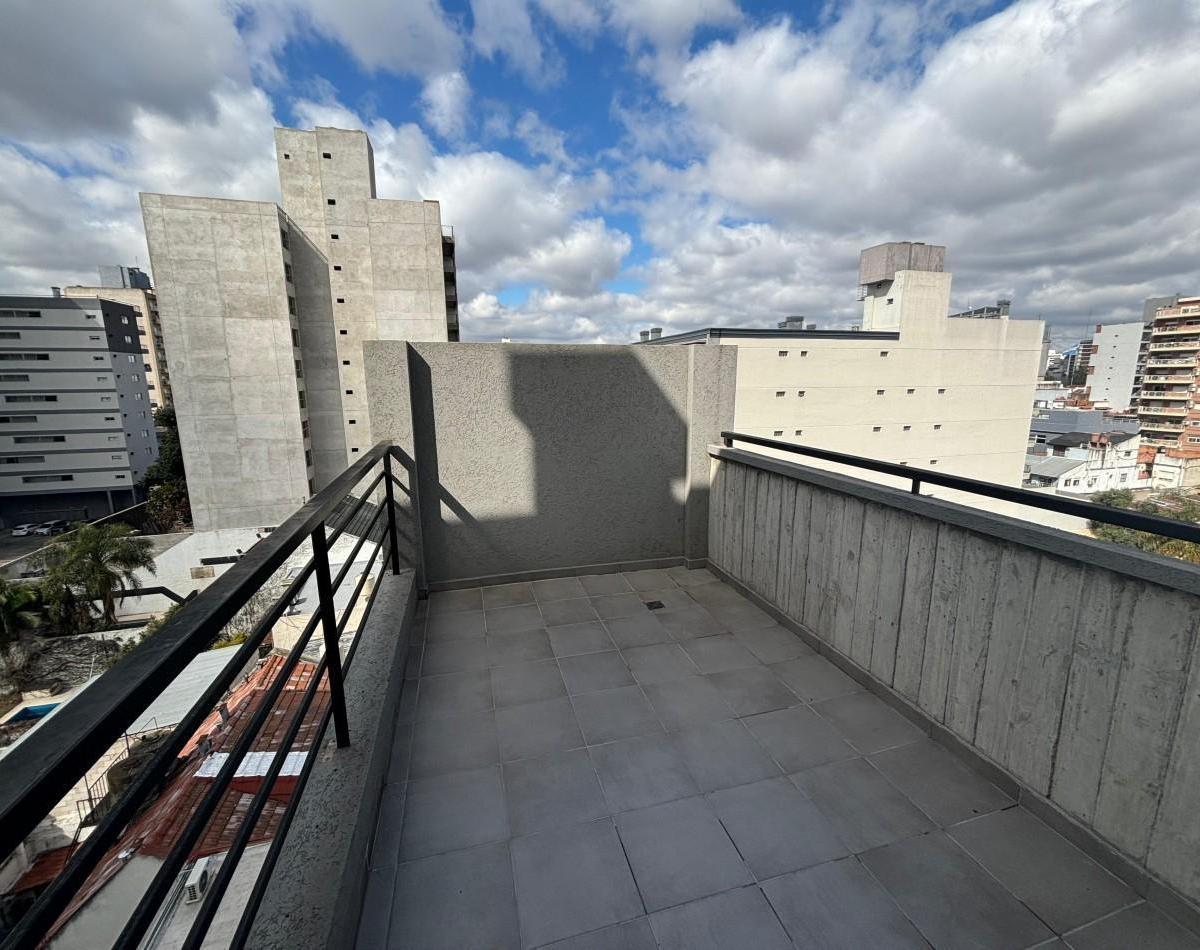 Semi - Piso 2 Ambientes - San Martin 3