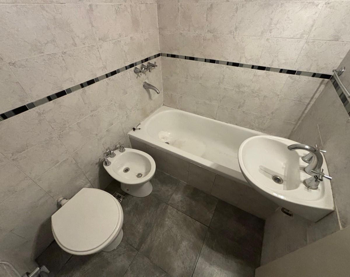 Hermoso Departamento de 3 Ambientes en Venta - San Martin 4