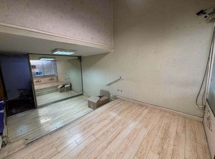 Local comercial en venta - San Martin 5