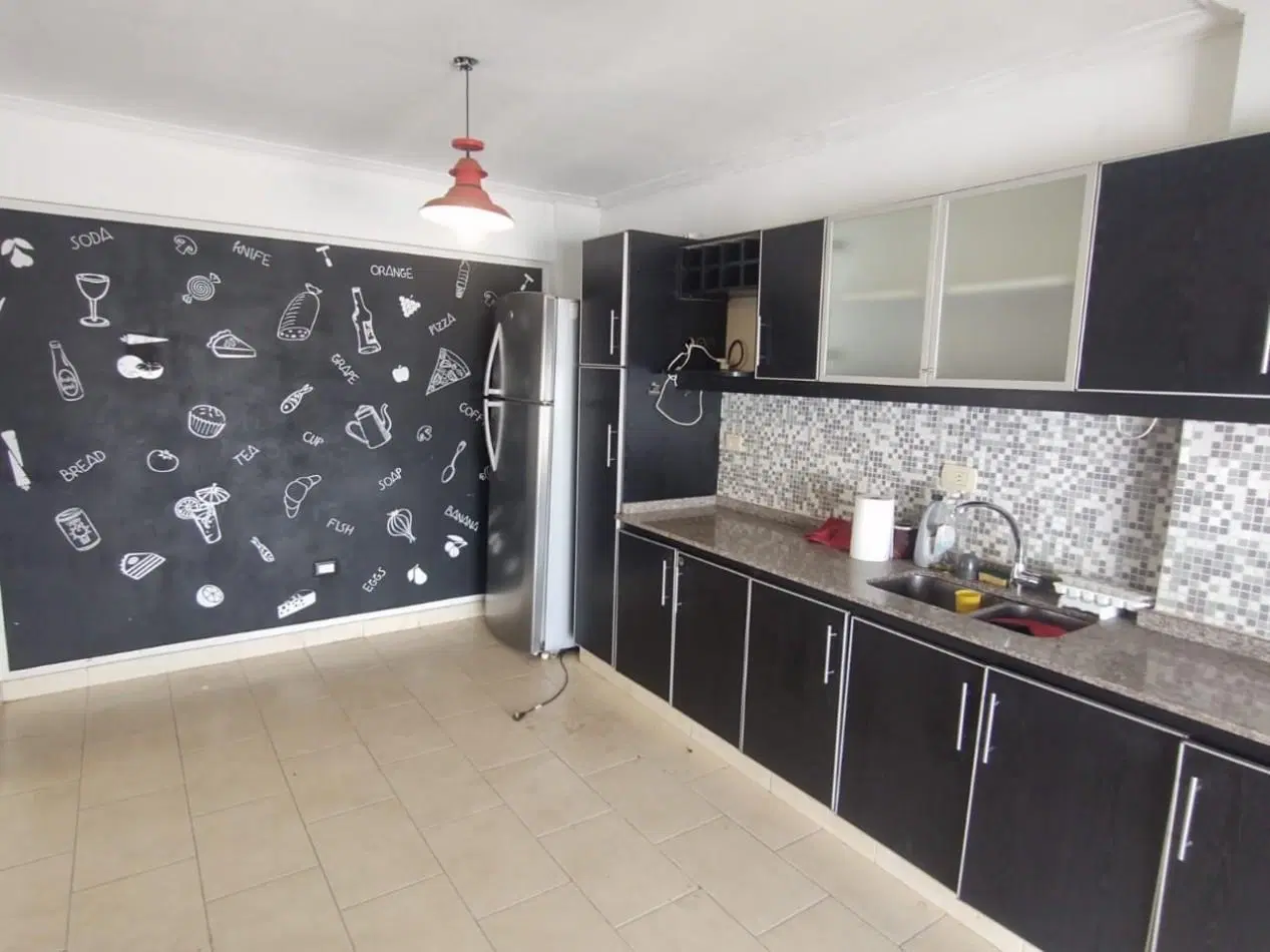 Excelente departamento de 4 ambientes tipo duplex con cochera y baulera en venta - San Martin centro 5