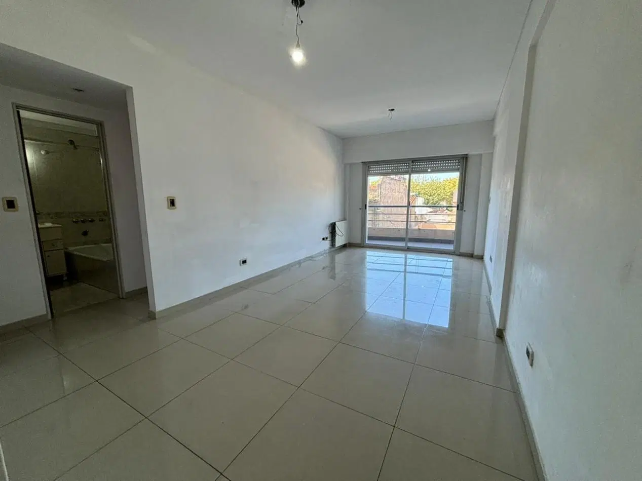Hermoso departamento de 3 ambientes en alquiler - San Martin 3