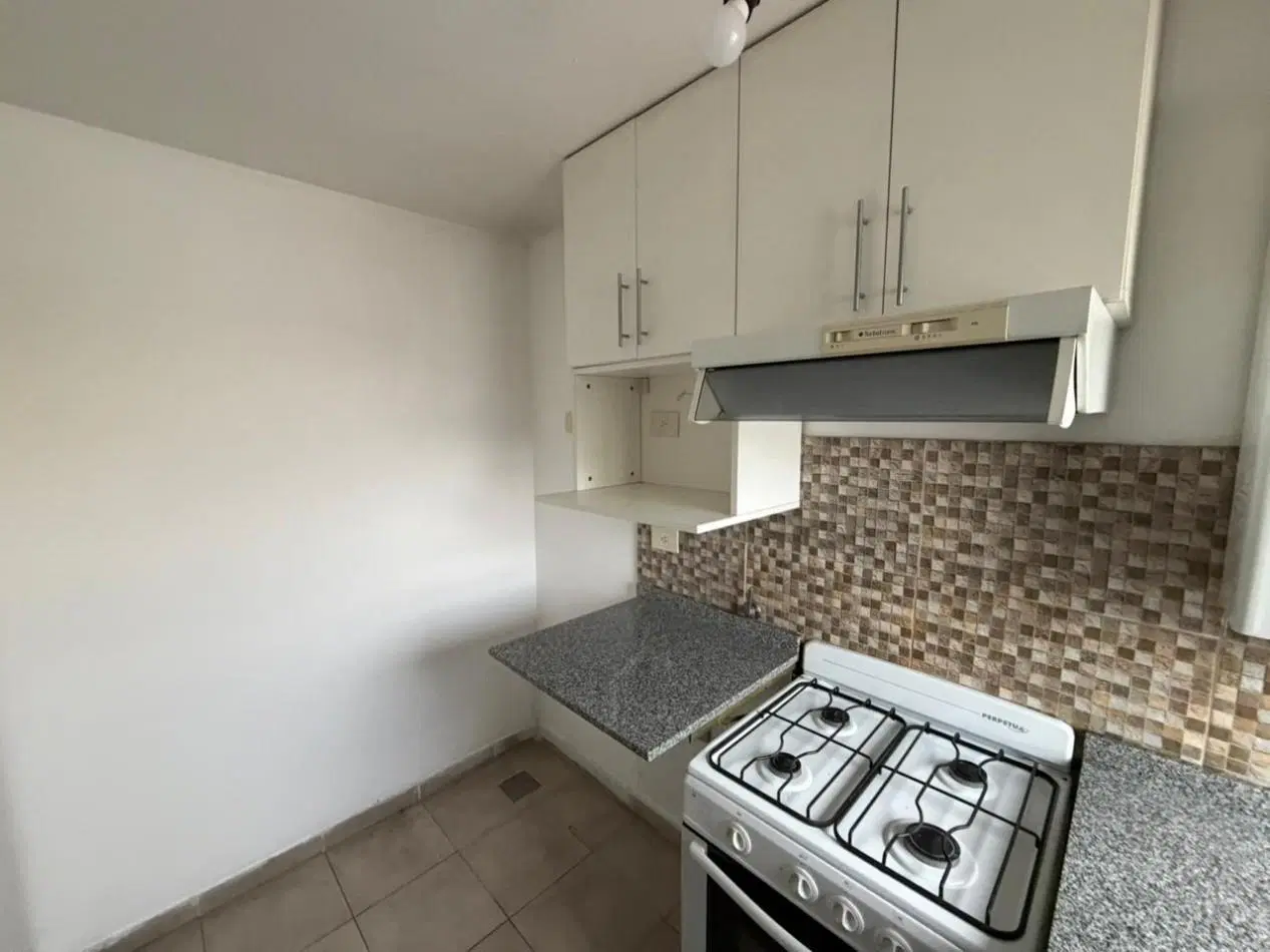 Hermoso monoambiente en alquiler - San Martin centro 1