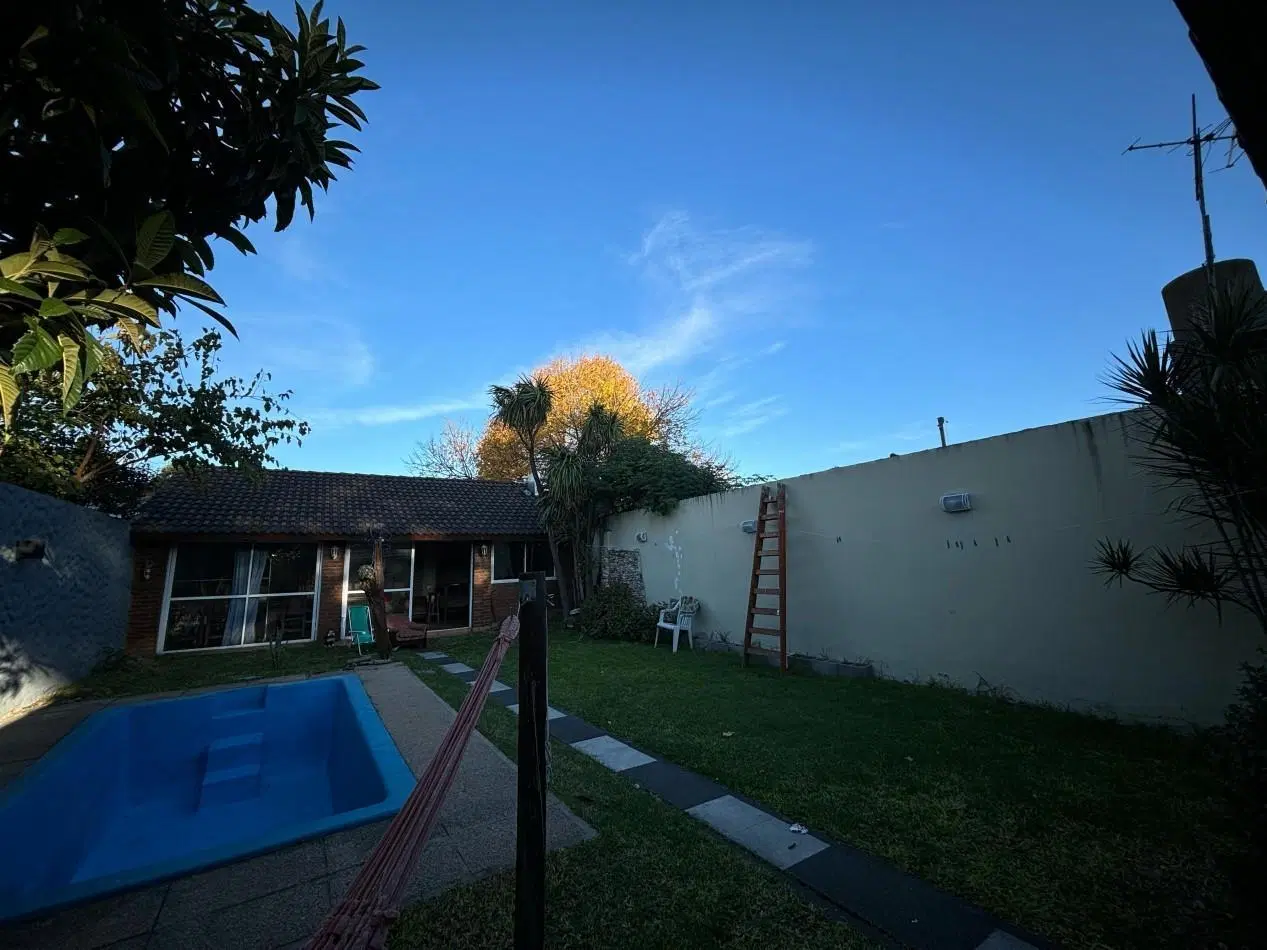 Hermosa casa de 4 ambientes en venta - San Martin 1